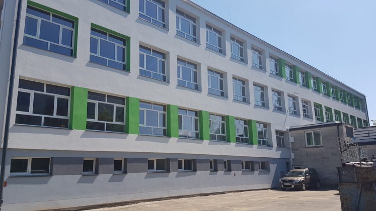 Trwa termomodernizacja budynku Zespołu Szkół nr 4 w Sanoku