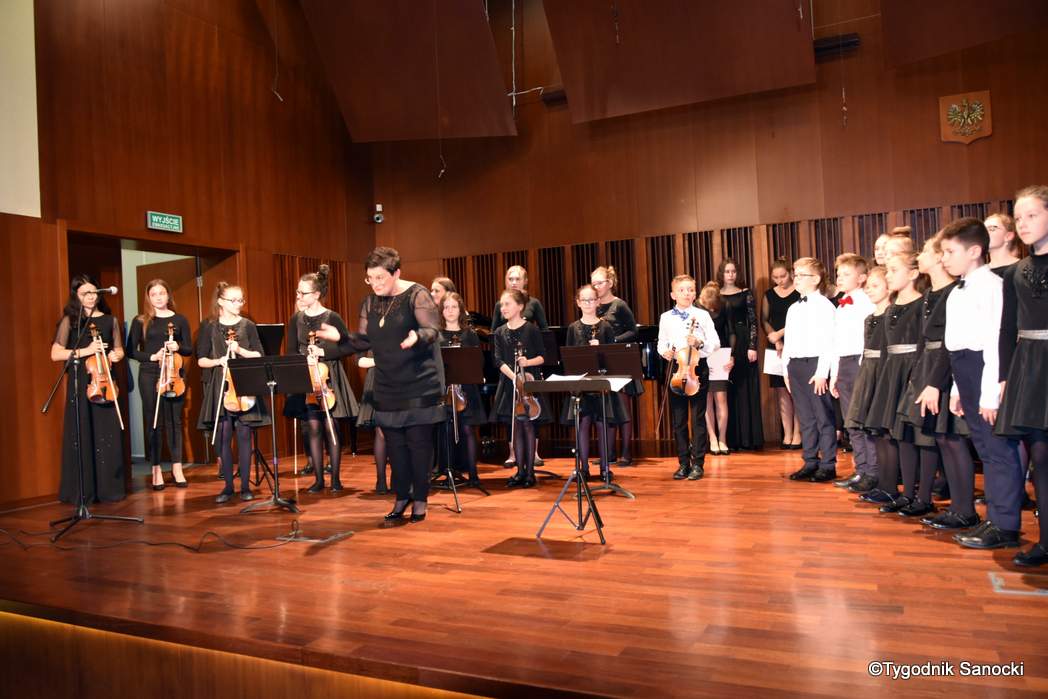 Młoda Sanocka Filharmonia na 15-lecie wstąpienia Polski do Unii Europejskiej
