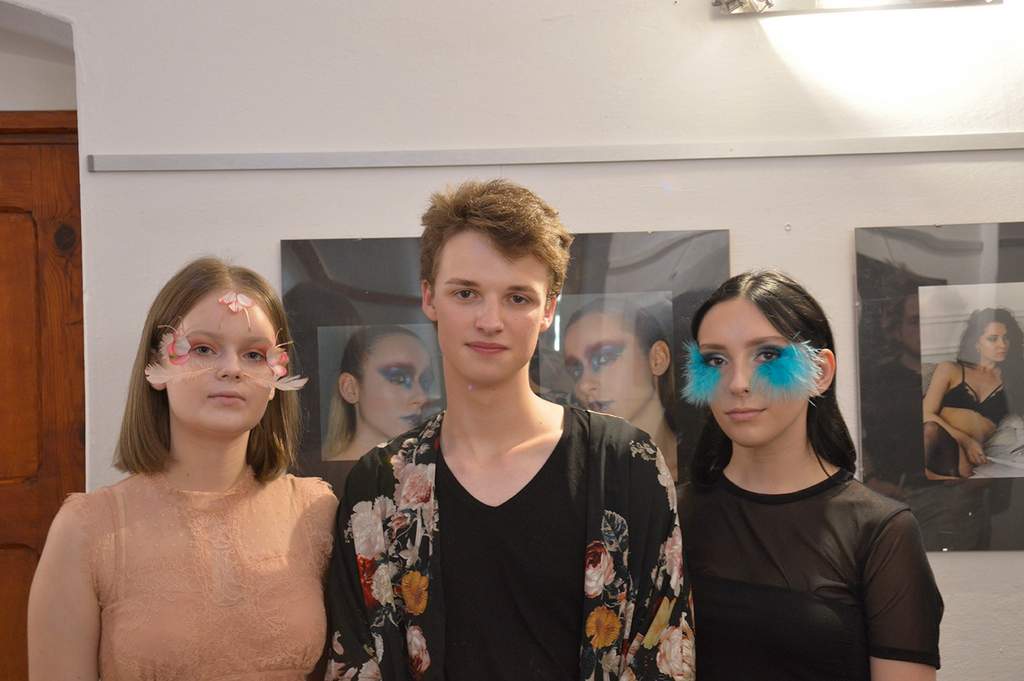 Wystawa makeup’u autorstwa Jakuba Rausa
