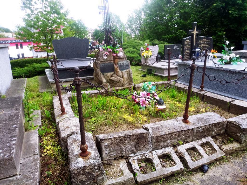 Czy uda się zebrać środki na remont grobu Kazimierza Sulimierskiego? Apel Stowarzyszenia Opieki nad Starymi Cmentarzami w Sanoku