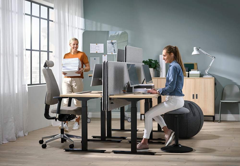 Jak wybrać krzesło biurowe dla młodych i aktywnych pracowników?