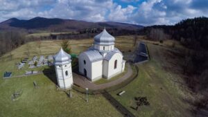 W 120-lecie budowy - wakacyjna modlitwa w zabytkowej cerkiewce