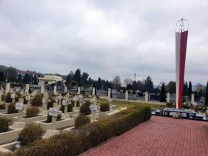 Odnowiono żołnierskie groby na Cmentarzu Centralnym