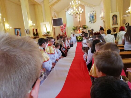 VI samochodowy rajd NIEPODLEGŁOŚCI z biało-czerwoną