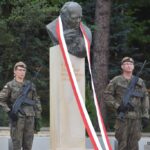 Popiersie ks. Peszkowskiego w centrum miasta - odsłonięcie pomnika