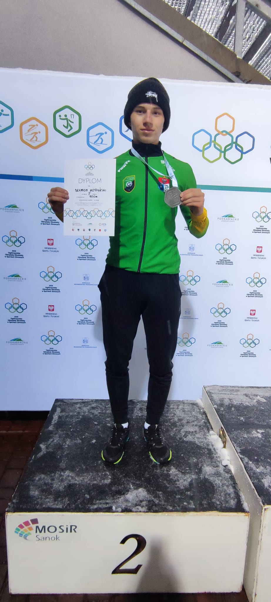 Szymon Hostyński ze srebrnym medalem na 500 metrów