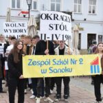 Uczniowie z powiatu sanockiego w Paradzie Niepodległości (21)