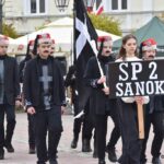 Uczniowie z powiatu sanockiego w Paradzie Niepodległości (33)