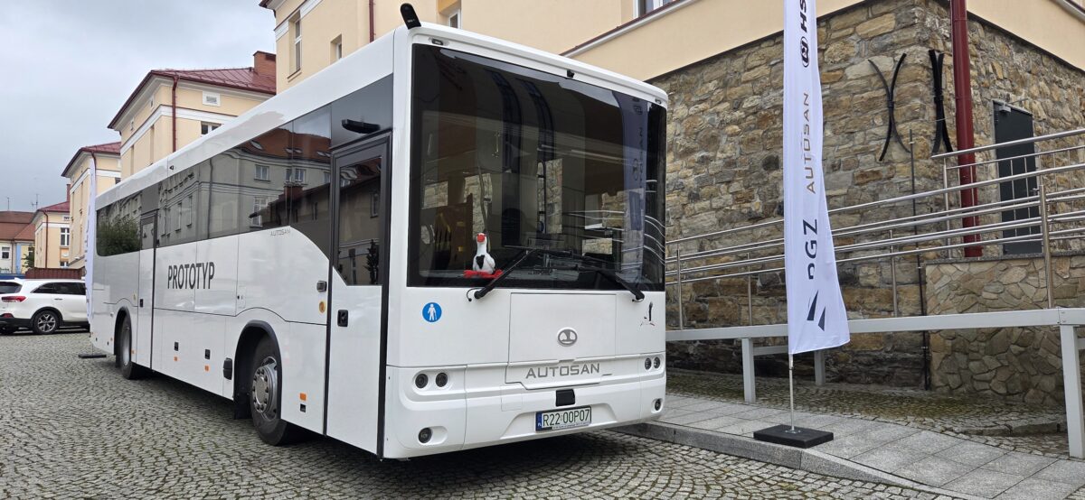 Autosan pokazał autobus do ewakuacji rannych