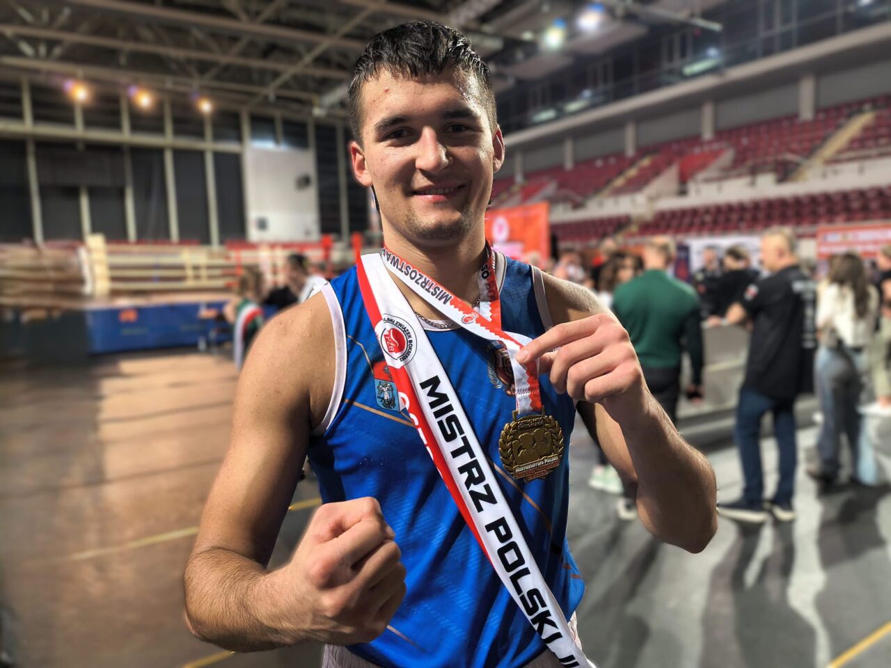ALEKSANDER SIKORA Z KLUBU BOKSERSKIEGO STREET AUTONOMY MISTRZEM POLSKI JUNIORÓW DO 90 KG!
